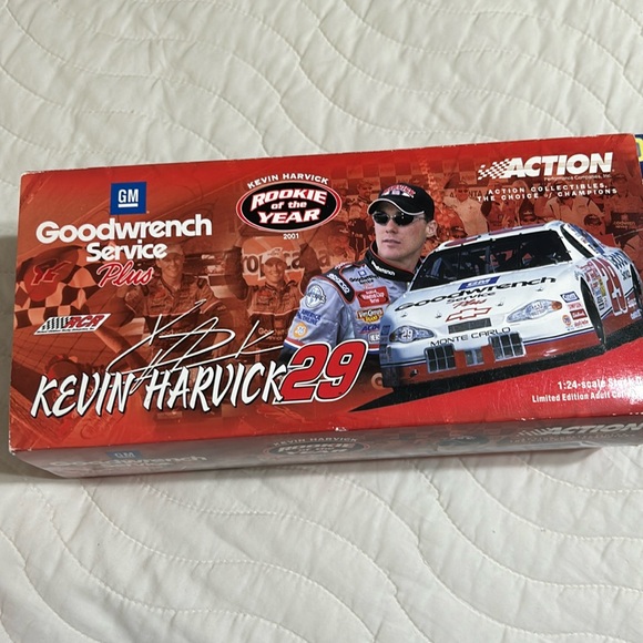 Nascar Kevin Harvick 29 1:24 scale signed - Picture 2 of 10